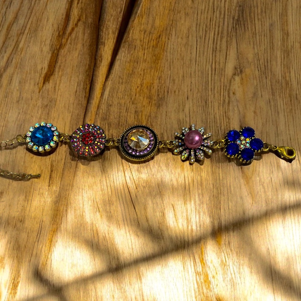 BOHO, Vintage, Unique Multicolor, Multi-stone Bracelet in Perfect Condition!!